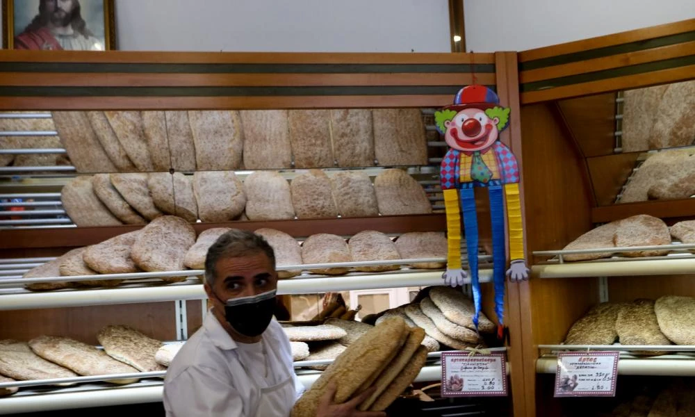 Θεσσαλονίκη: Περισσότερες από 500.000 λαγάνες θα φουρνίσουν οι αρτοποιοί